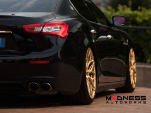 Maserati Quattroporte Custom Wheels - HF-2 by Vossen - Gloss Gold